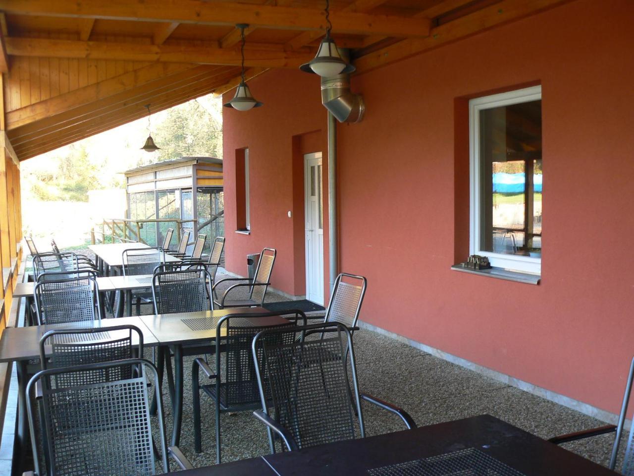 Penzion Amfík Bukovina Popovice  Exterior foto